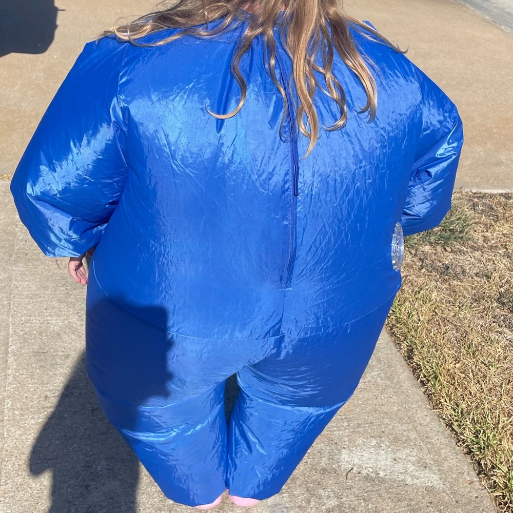 Inflatable blue Halloween costume